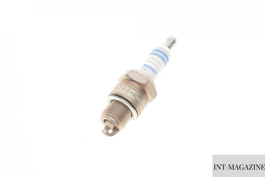 Никелевая свеча зажигания Bosch 0242235665 (1 электрод) BO 0242235665 фото