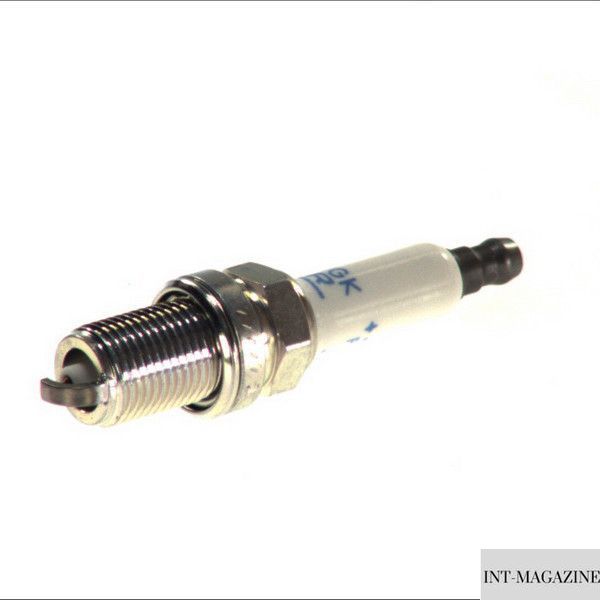 Платинова свічка запалювання NGK Laser Platinum PFR7S8EG 1675 (Audi Volkswagen Skoda Seat) 1 електрод PFR7S8EG 1675 фото