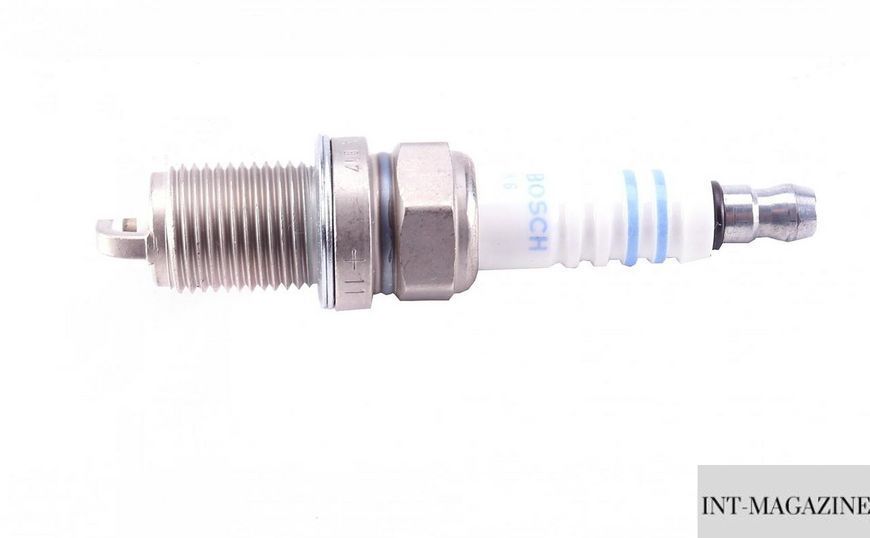 Никелевая свеча зажигания Bosch 0242235667 (1 электрод) BO 0242235667 фото