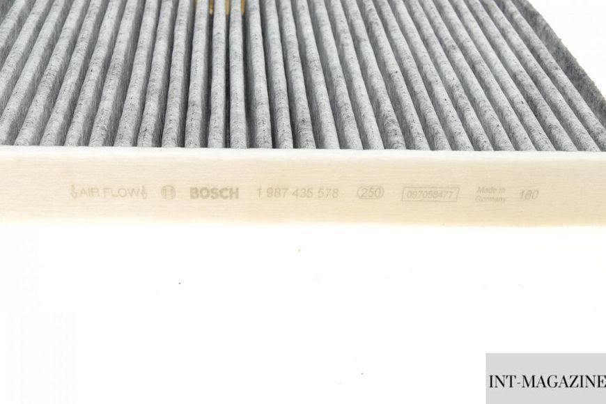 Фільтр салону вугільний Bosch 1987435578 BMW 5 (G30) 7(G11 G12) 15- комплект 2шт BO 1987435578 фото